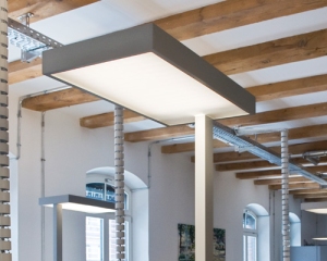 Deckenbeleuchtung Redaktion